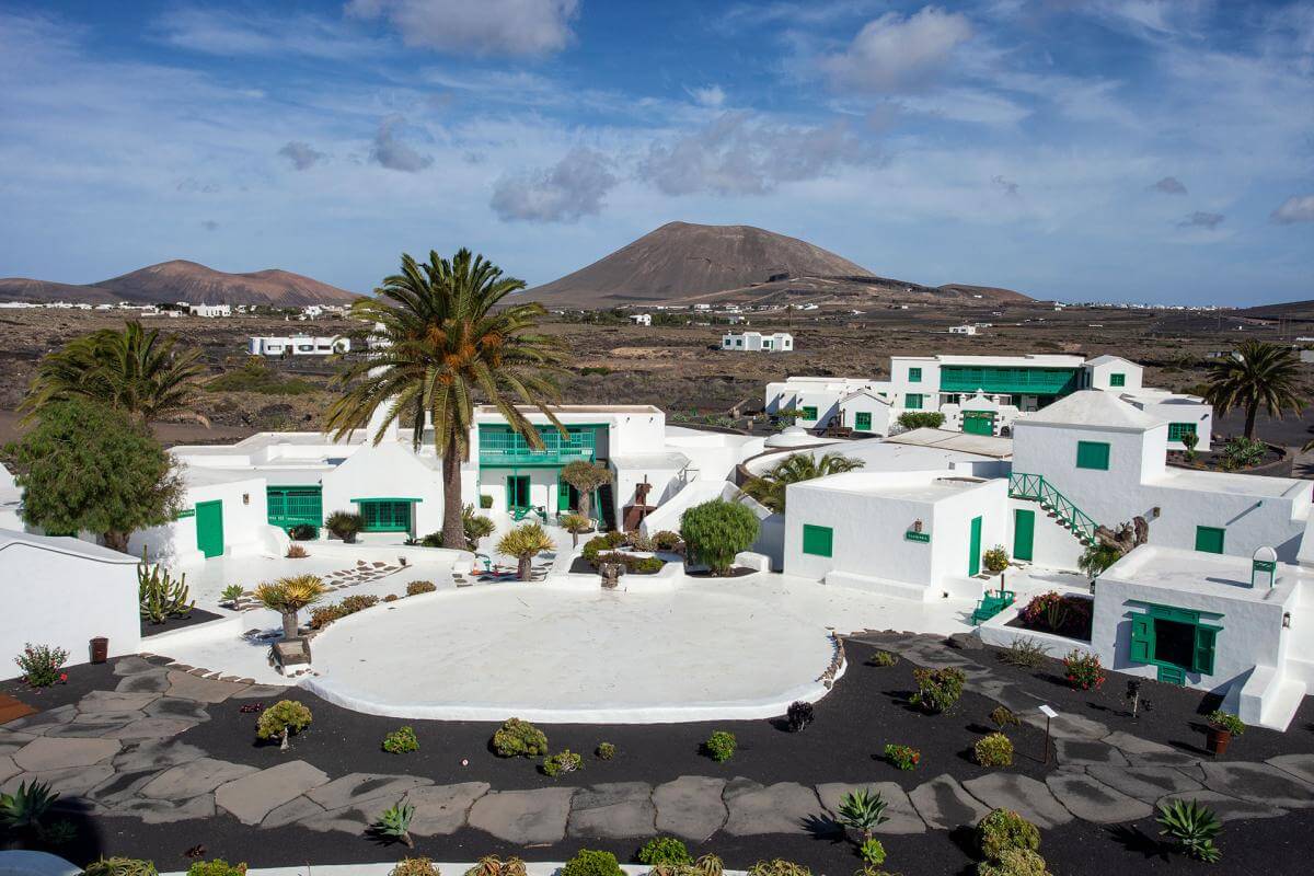 Casa-Museo del Campesino und Monumento a la Fecundidad