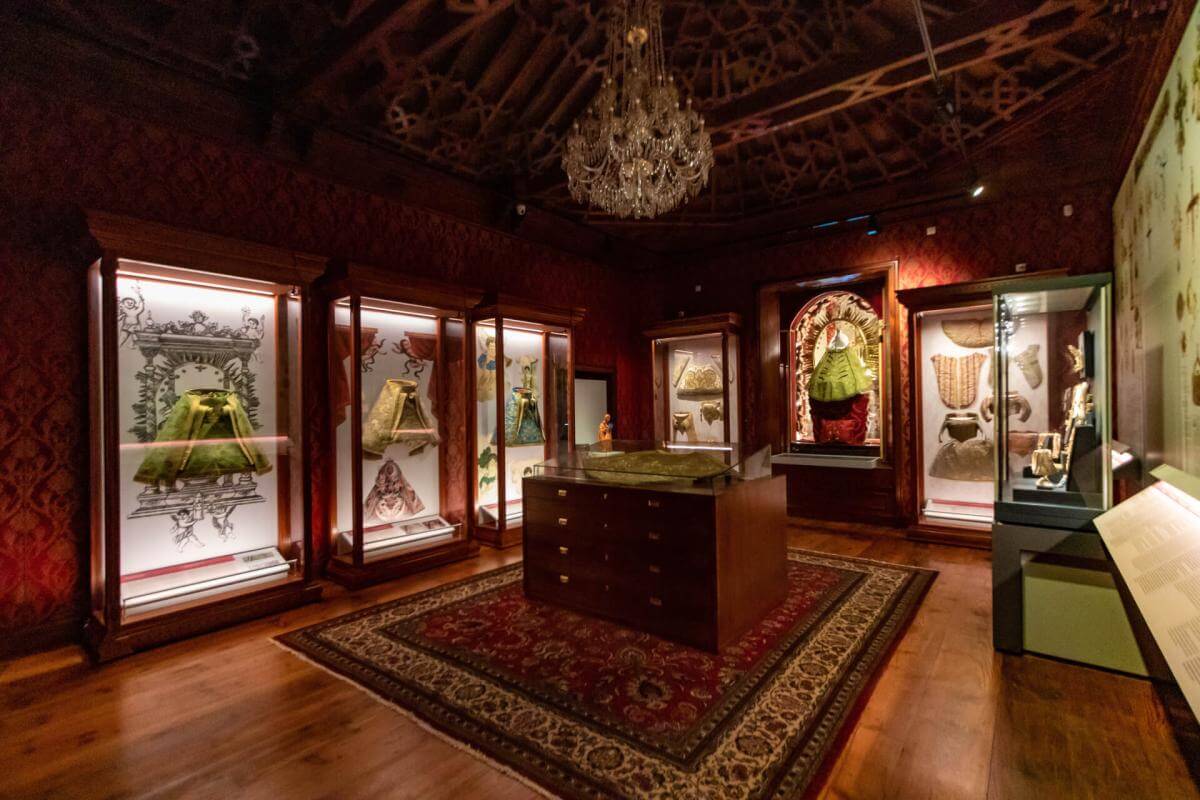 Museo Camarín de Las Nieves