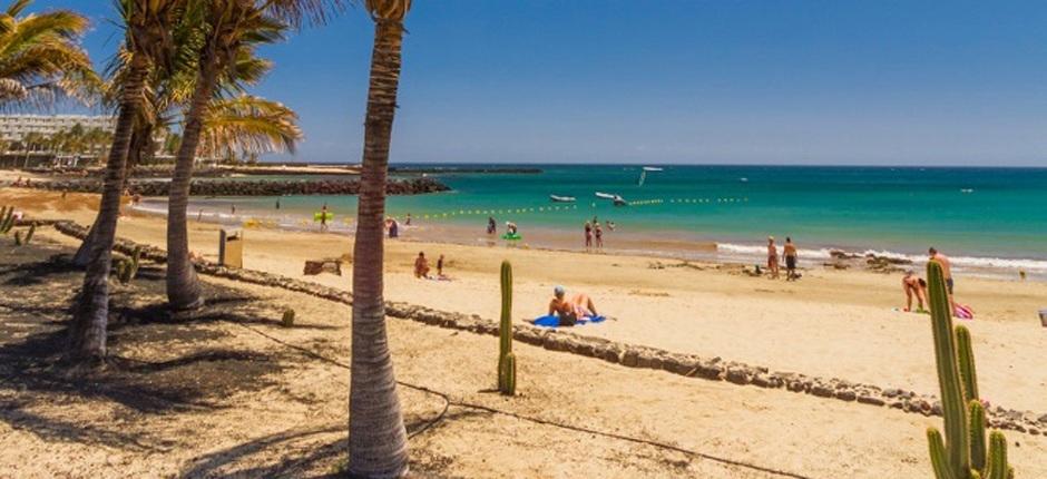 Playa de Las Cucharas  Beliebte Strände auf Lanzarote