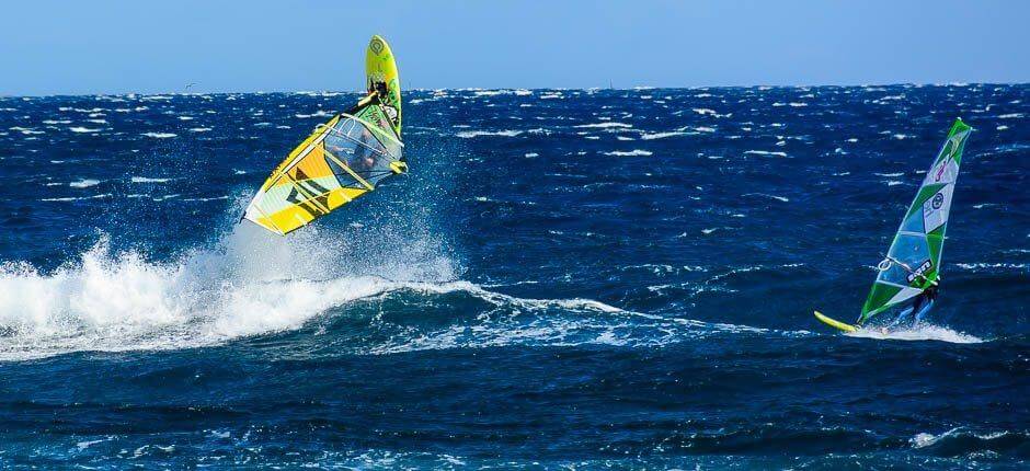 Windsurfen am Strand von El Cabezo  Windsurf- Spots auf Teneriffa