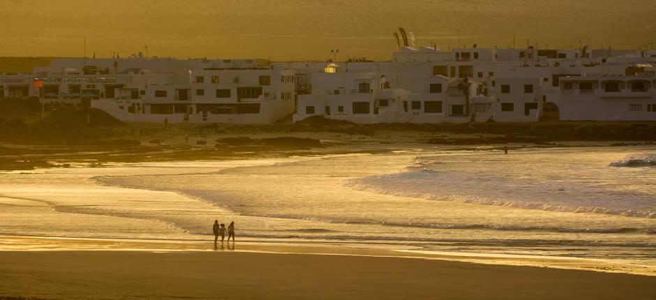 Playa de Famara Beliebte Strände auf Lanzarote