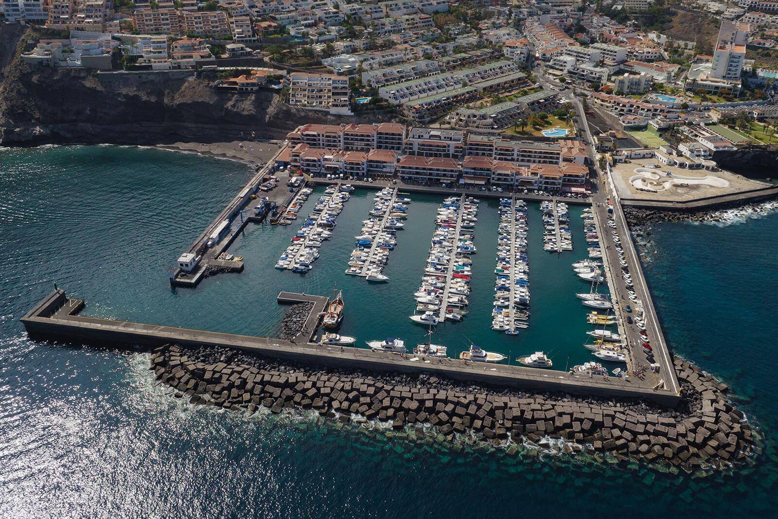 Sporthafen Marina Los Gigantes. Tenerife.