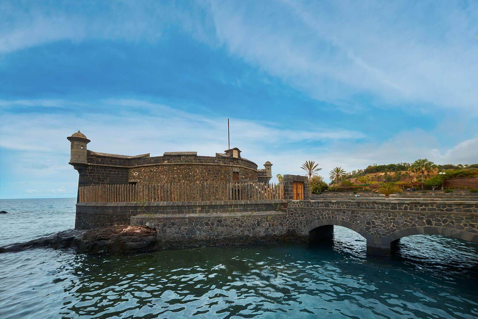 Castillo de San Juan Bautista. Castillo Negro. Tenerife.