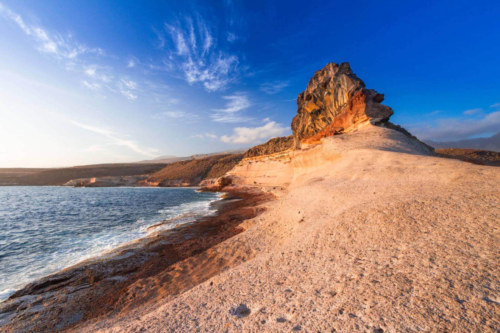 playa y roca