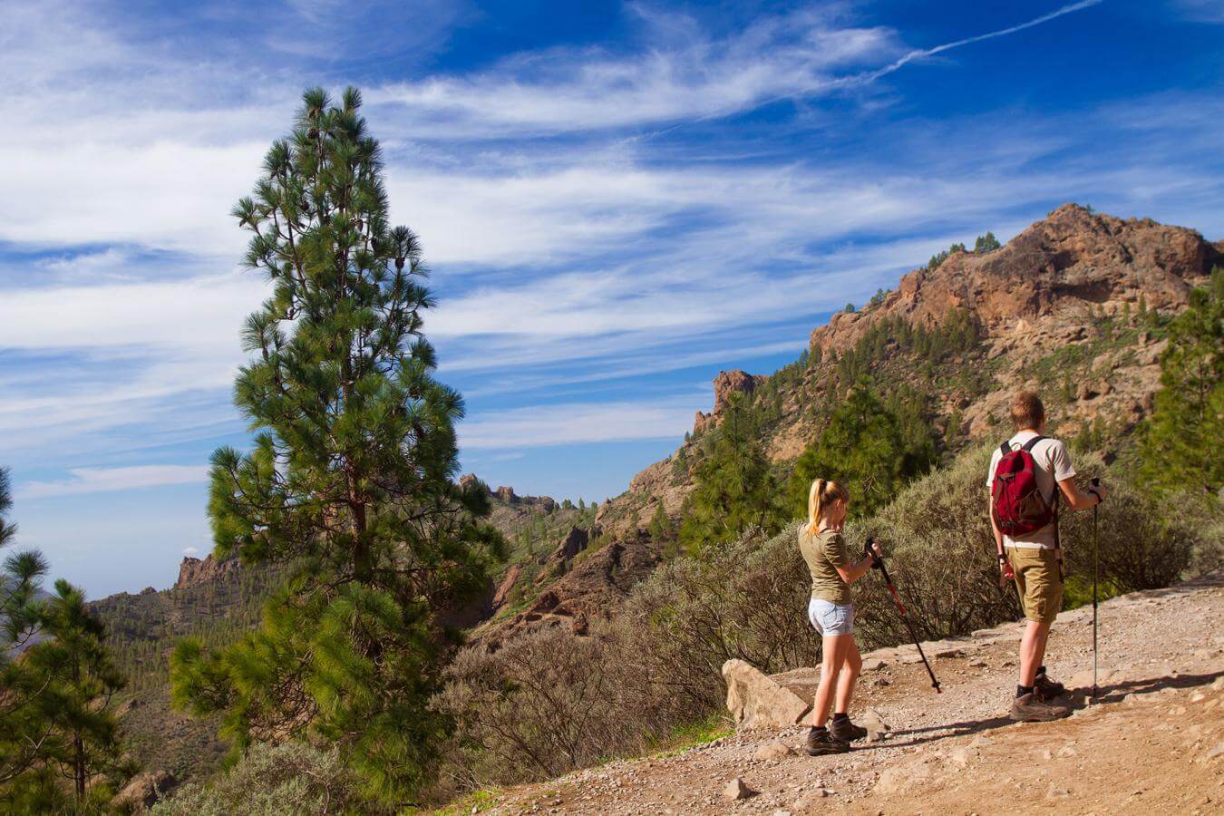 Pareja de excursion