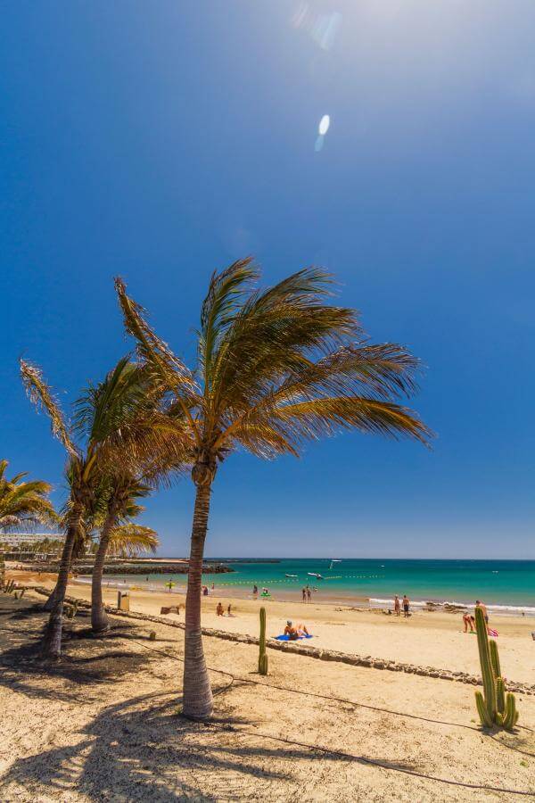 Lanzarote. Playa Costa Teguise