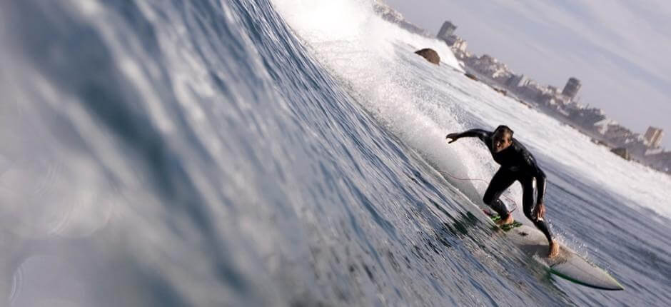 Surfen am Spot La Derecha del Lloret Surf- Spots auf Gran Canaria